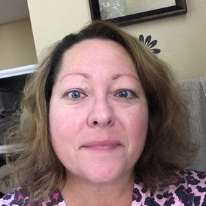 Meet your Posher, Cynthia